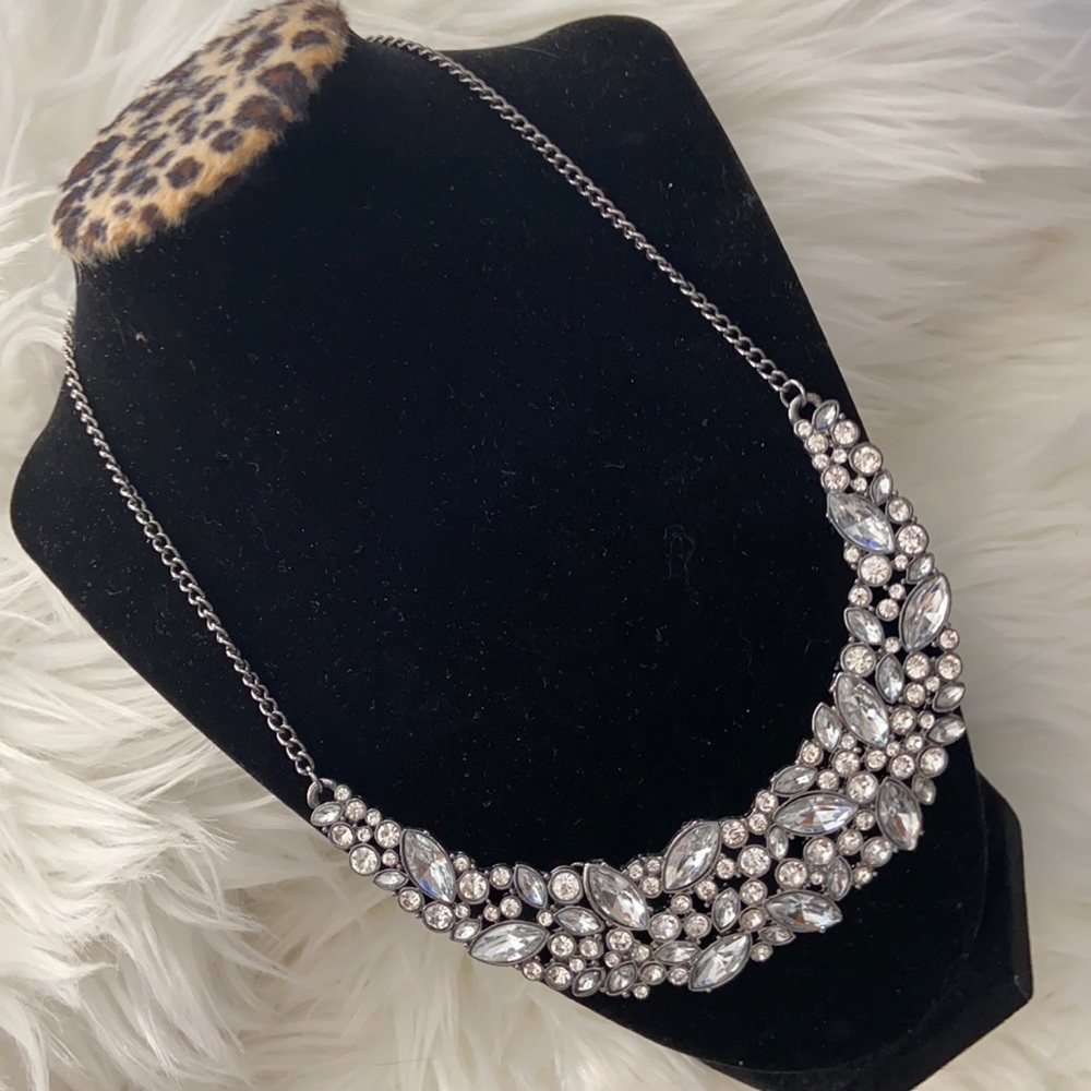 Jane Stone necklace EUC